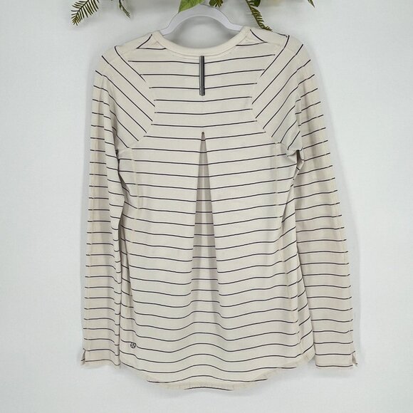 RARE Lululemon Tuck and Flow Long‎ Sleeve Striped Top - Picture 3 of 13